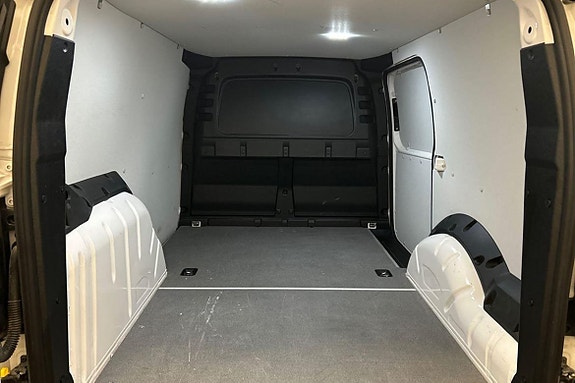 Volkswagen Caddy Maxi 9 of 15