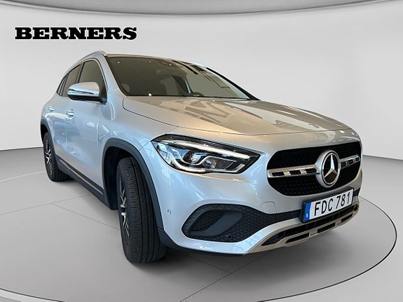 Mercedes-Benz GLA180 d 7 of 16