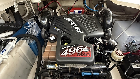 Sea Ray 275 SD / Mercruiser 496 MAG - 05 16 of 16