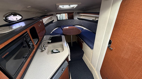 Sea Ray 275 SD / Mercruiser 496 MAG - 05 10 of 16