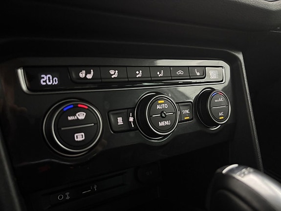 Volkswagen Tiguan 13 of 26