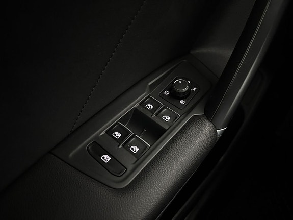 Volkswagen Tiguan 14 of 26