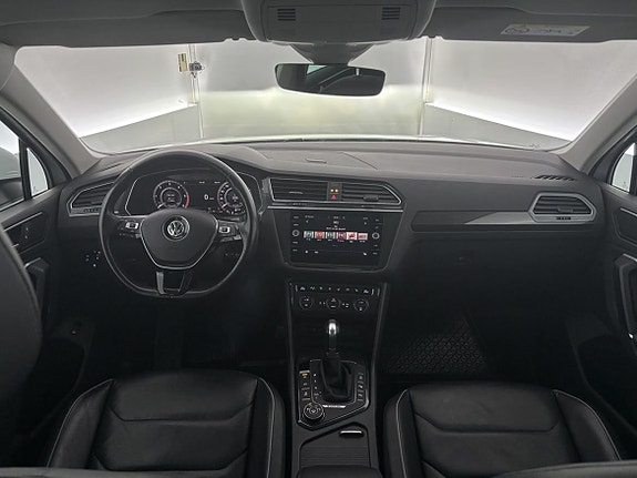 Volkswagen Tiguan 5 of 26