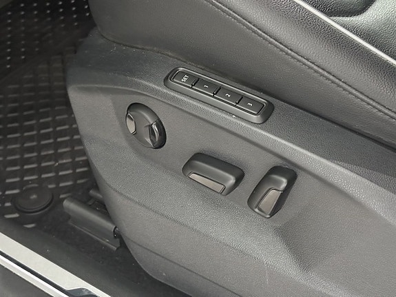 Volkswagen Tiguan 10 of 26