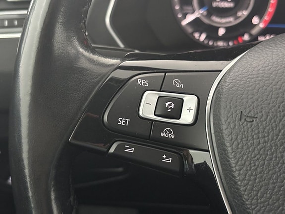 Volkswagen Tiguan 7 of 26