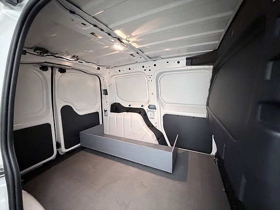 Volkswagen Caddy 12 of 29
