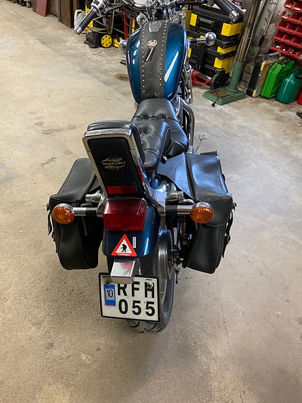 Suzuki VS800GLP Intruder 3 of 4