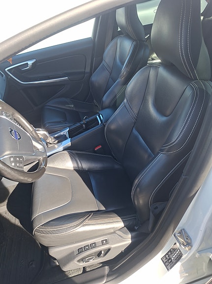 Volvo S60 17 of 24