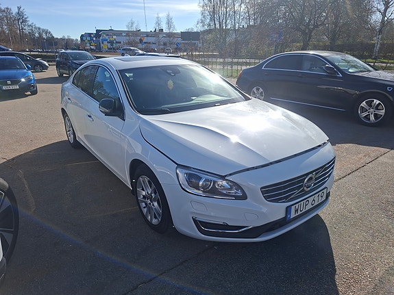 Volvo S60 19 of 24