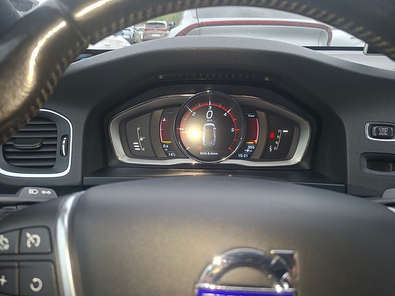 Volvo S60 14 of 24