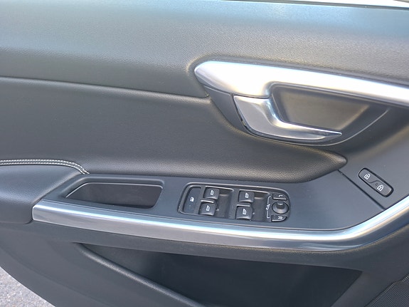 Volvo S60 22 of 24