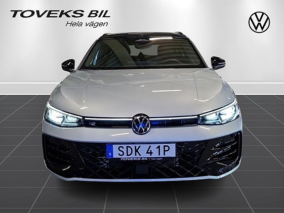 Volkswagen Passat 5 of 5