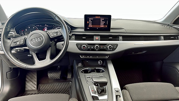 Audi A4 10 of 12