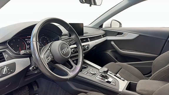 Audi A4 7 of 12