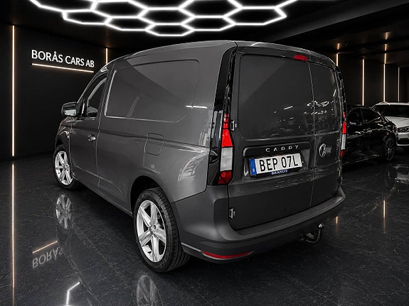 Volkswagen Caddy 4 of 5
