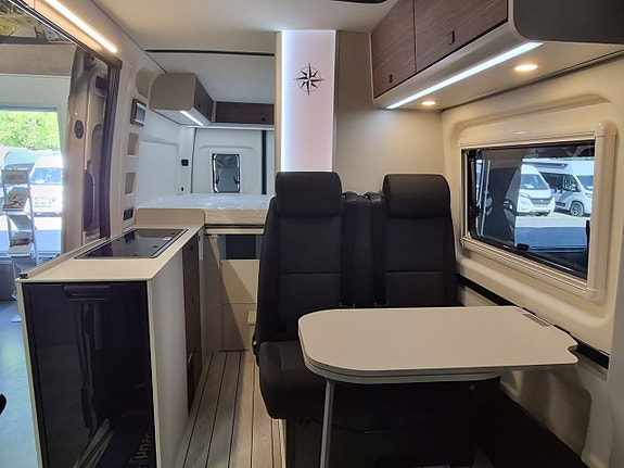 Westfalia Sven Hedin Classic Pop-up Litium, 2x solcell, automat, vattenburen dieselvärme 10 of 25