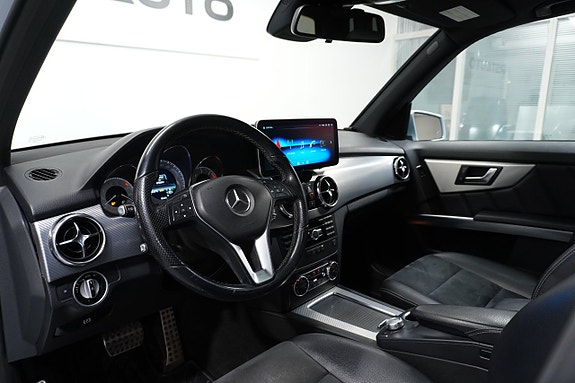 Mercedes-Benz GLK220 12 of 25