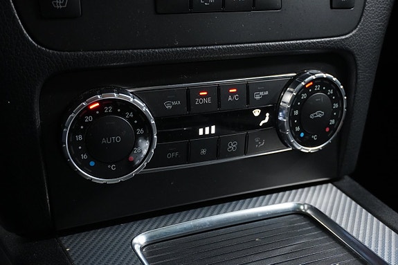 Mercedes-Benz GLK220 22 of 25
