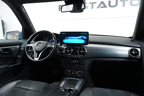 Mercedes-Benz GLK220 10 of 25