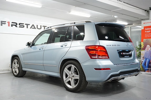Mercedes-Benz GLK220 4 of 5