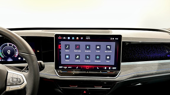 Volkswagen Passat 10 of 24