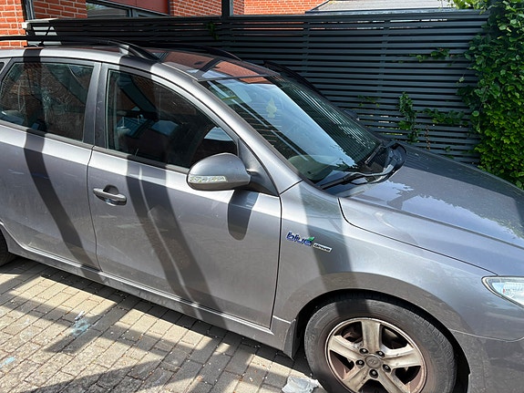 Hyundai i30 8 of 17