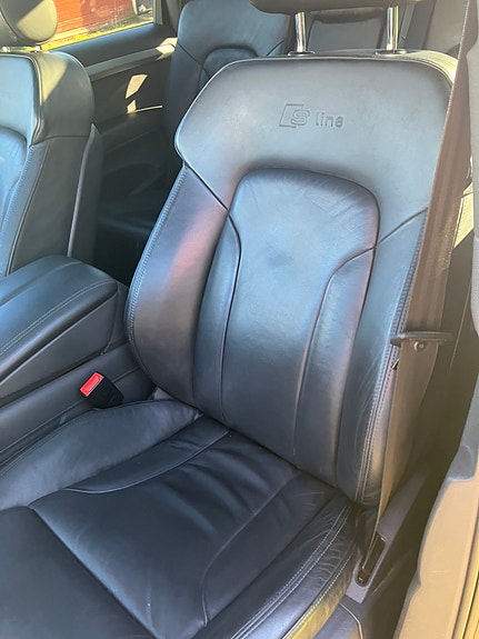 Audi Q7 4 of 5
