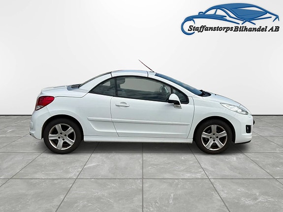 Peugeot 207 CC 4 of 5