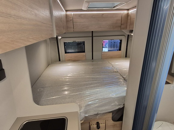 Dethleffs GlobeTrail 600 DS panorama, automat, 140 hk 12 of 20