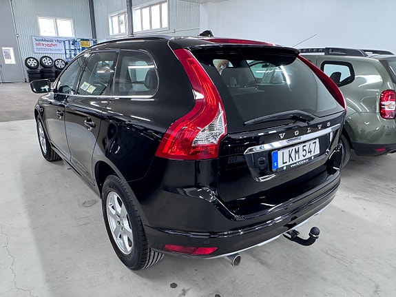 Volvo XC60 6 of 25