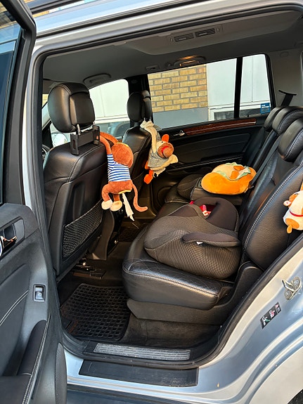Mercedes-Benz GL320 13 of 19