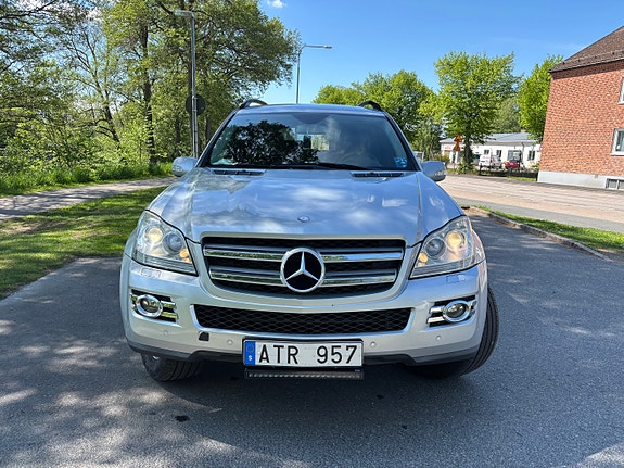 Mercedes-Benz GL320 6 of 19