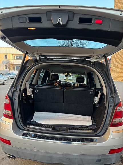Mercedes-Benz GL320 14 of 19
