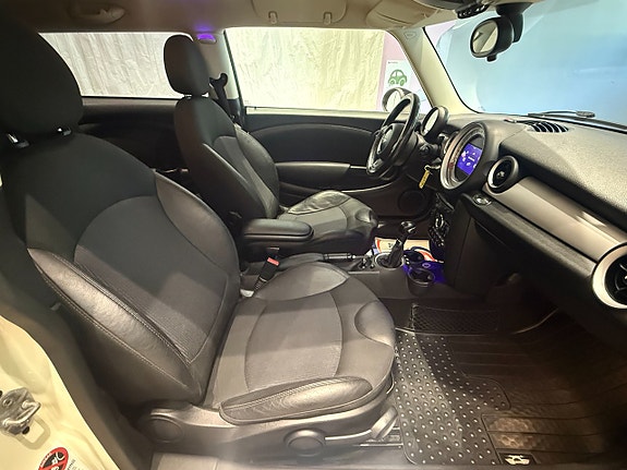 MINI Clubman Cooper 10 of 14