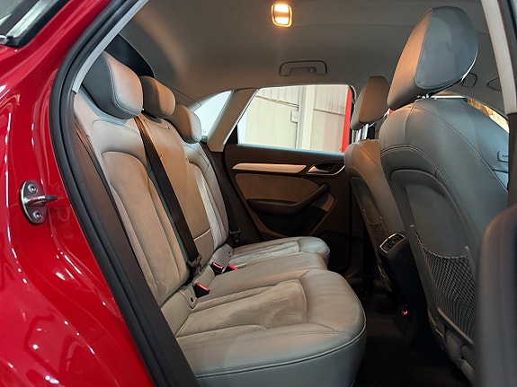 Audi Q3 12 of 18