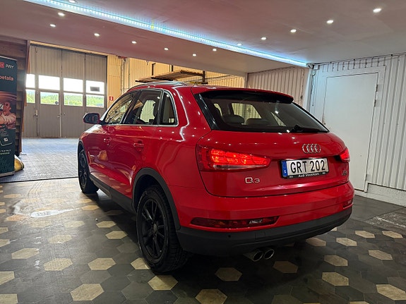 Audi Q3 4 of 5