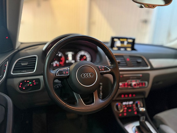 Audi Q3 9 of 18