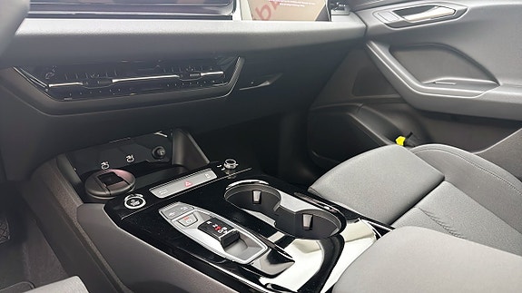 Audi Q6 e-tron 18 of 23