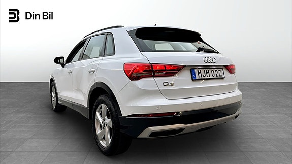 Audi Q3 3 of 19