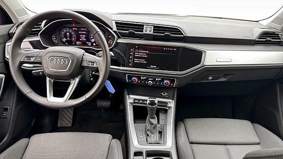 Audi Q3 10 of 19