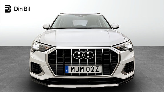 Audi Q3 4 of 19