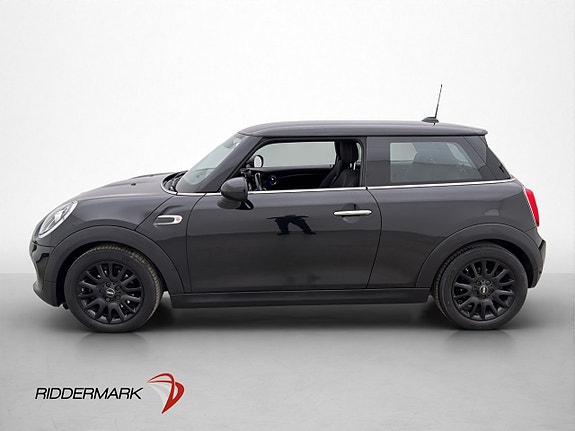 MINI Cooper 4 of 5