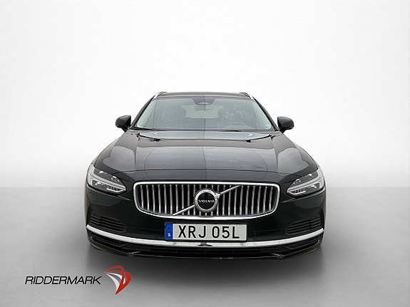 Volvo V90 2 of 5