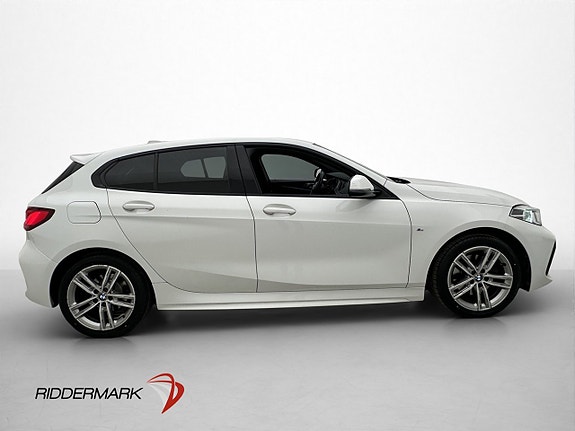 BMW 118i 4 of 5