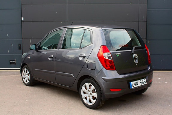 Hyundai i10 4 of 5