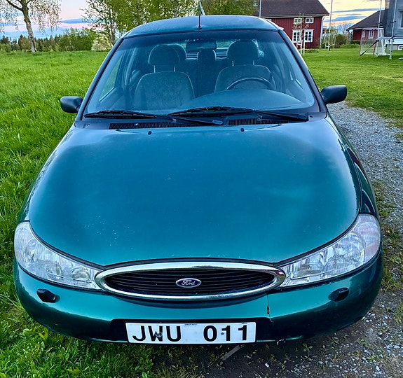 Ford Mondeo 4 of 5
