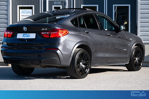 BMW X4 2 of 5