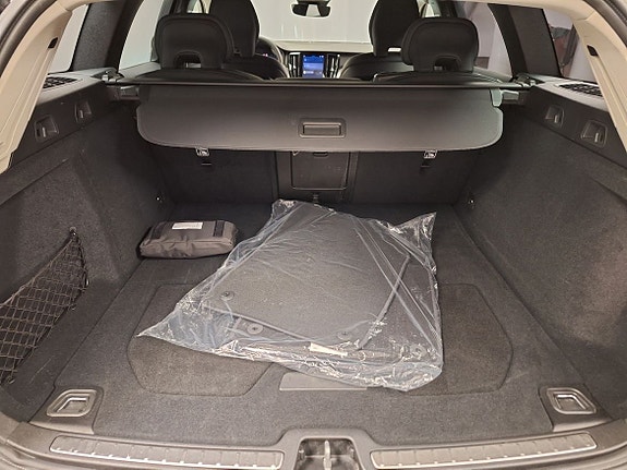 Volvo V60 11 of 15