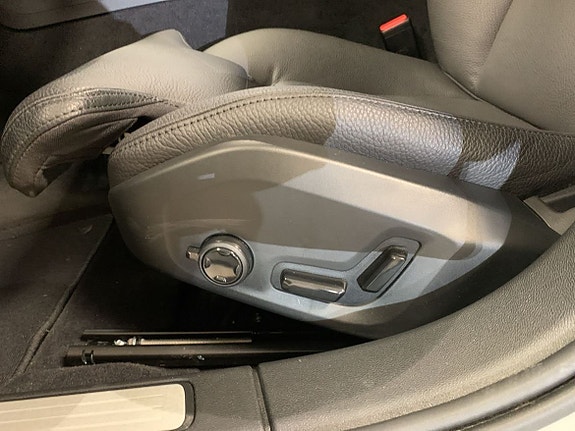 Volvo V60 12 of 15