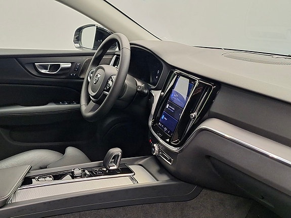 Volvo V60 8 of 15